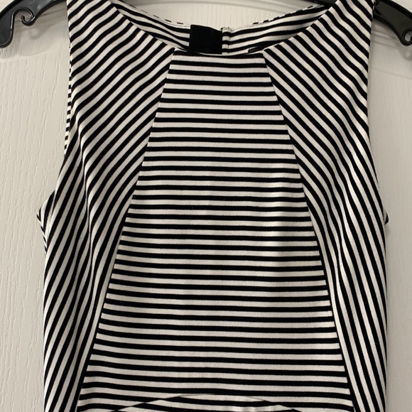 Banana Republic Black & White Striped Knit Dress size 0. - Picture 2 of 7